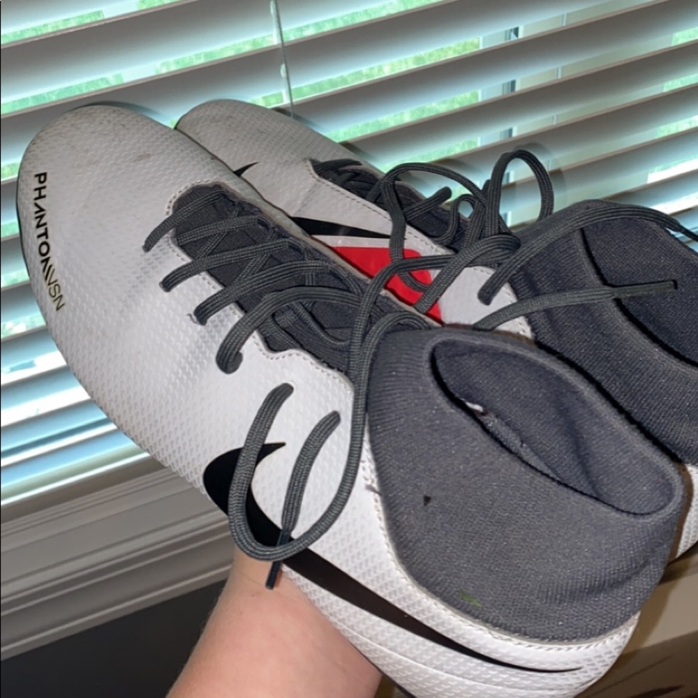 Nike Phantom Soccer Cleats